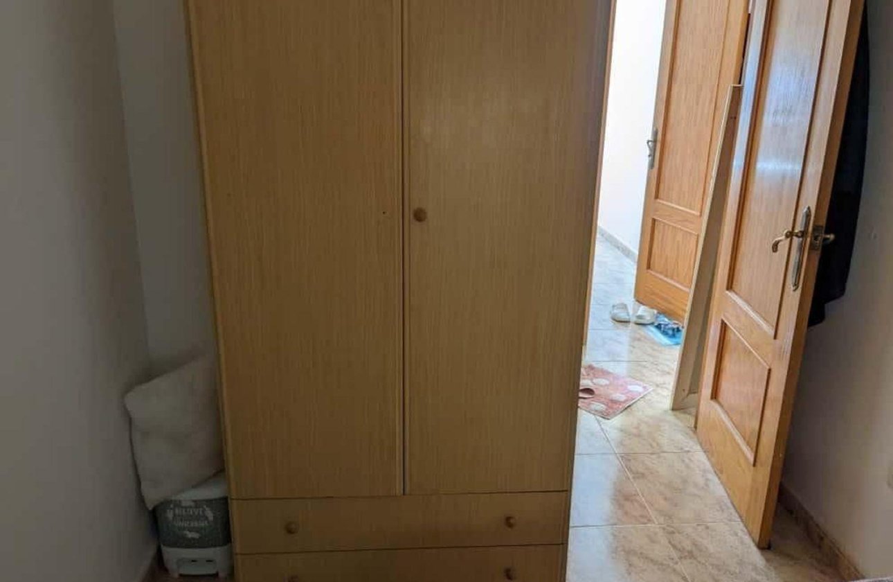 Herverkoop - Appartement -
Torrevieja - Playa del Cura