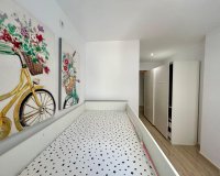 Herverkoop - Appartement -
Torrevieja - Playa del Cura