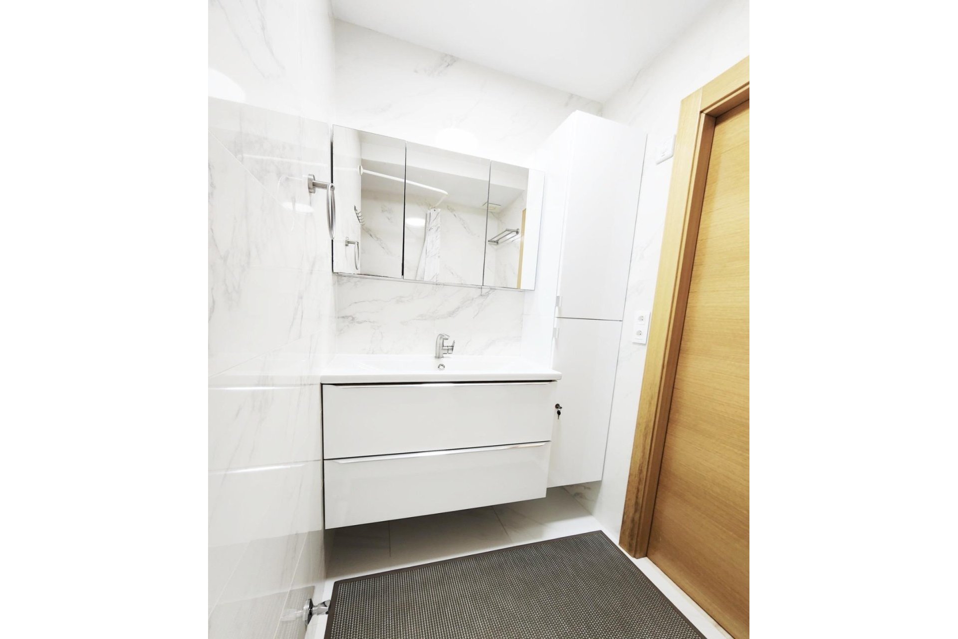 Herverkoop - Appartement -
Torrevieja - Playa del Cura