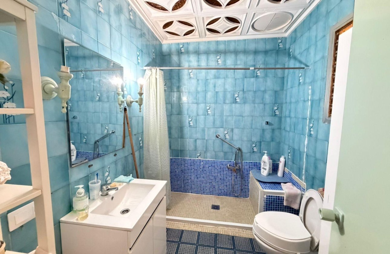 Herverkoop - Appartement -
Torrevieja - Playa del Cura