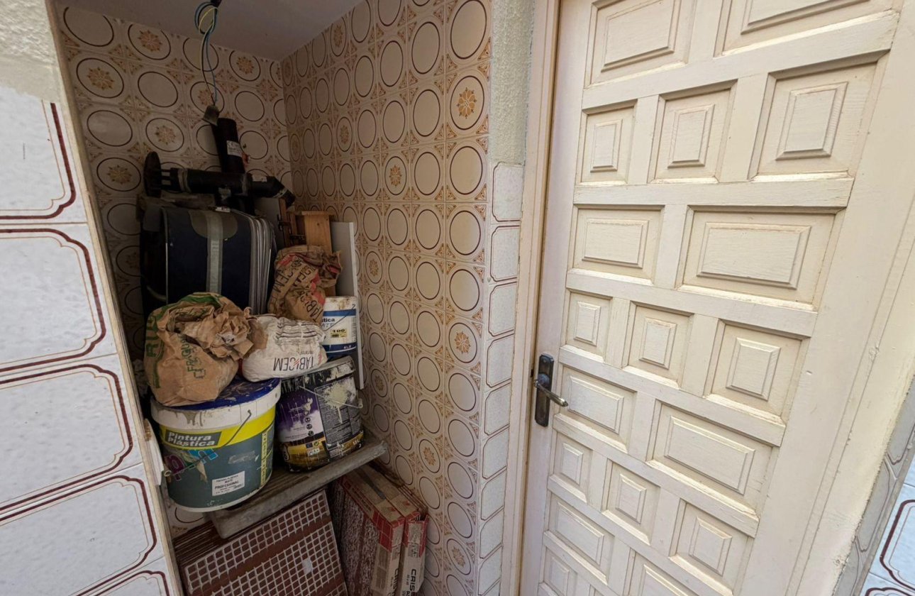 Herverkoop - Appartement -
Torrevieja - Playa del Cura