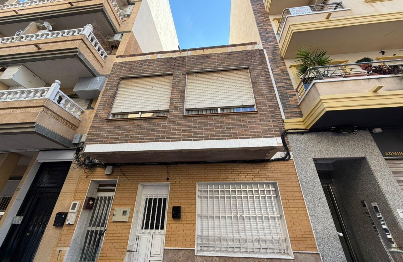 Herverkoop - Appartement -
Torrevieja - Playa del Cura