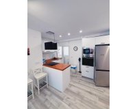 Herverkoop - Appartement -
Torrevieja - Playa del Cura