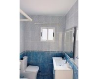 Herverkoop - Appartement -
Torrevieja - Playa del Cura