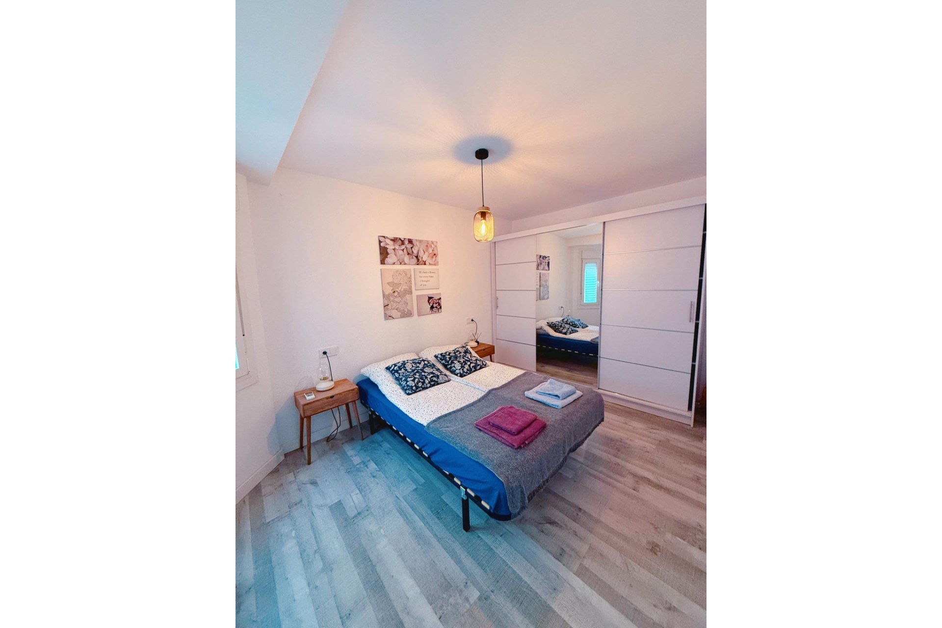 Herverkoop - Appartement -
Torrevieja - Playa del Cura