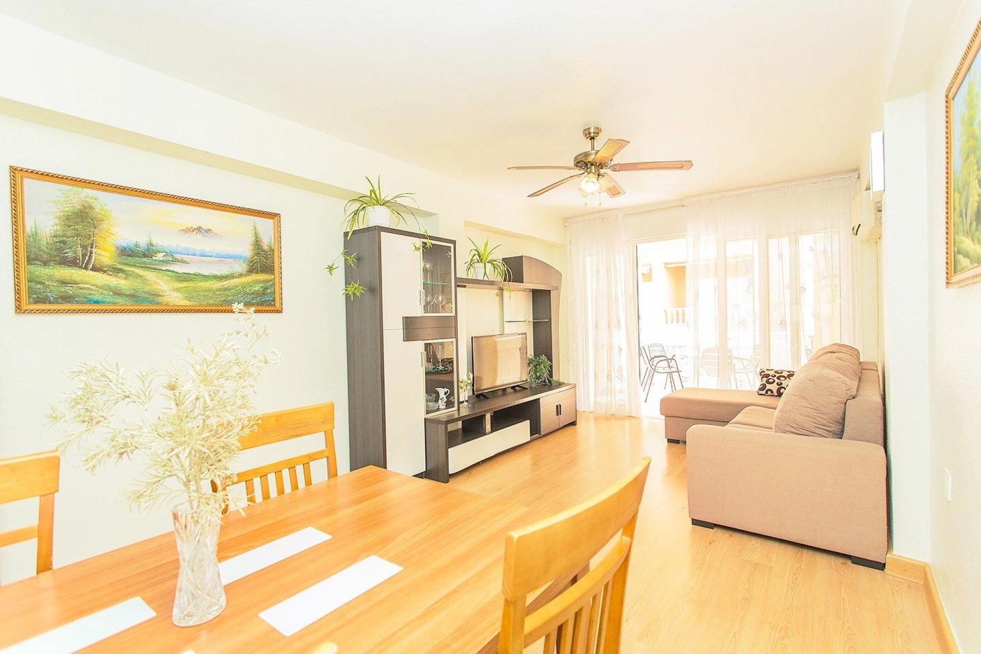 Herverkoop - Appartement -
Torrevieja - Playa del Cura