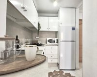 Herverkoop - Appartement -
Torrevieja - Playa del Cura