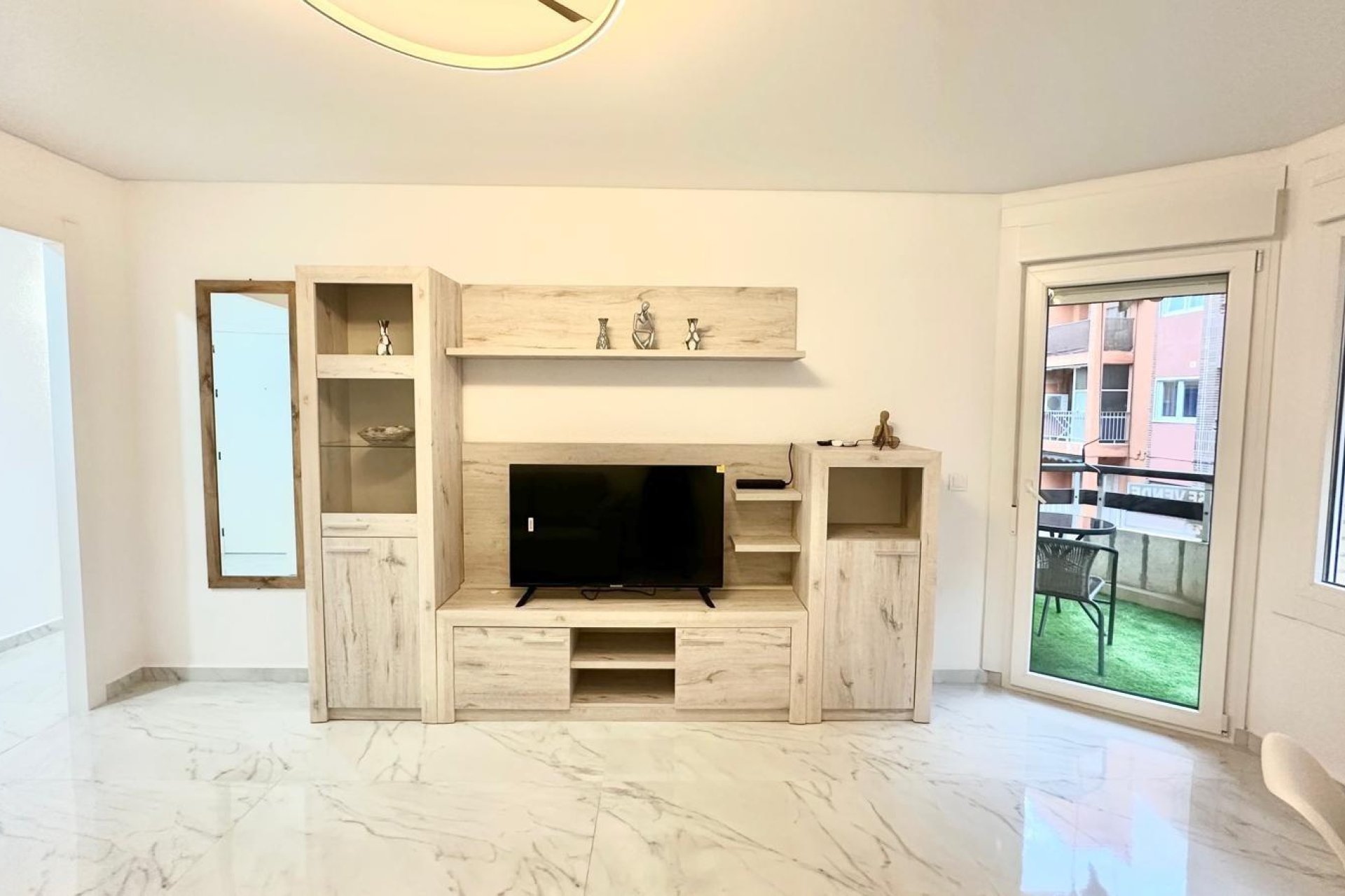 Herverkoop - Appartement -
Torrevieja - Playa del Cura