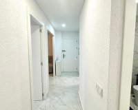 Herverkoop - Appartement -
Torrevieja - Playa del Cura