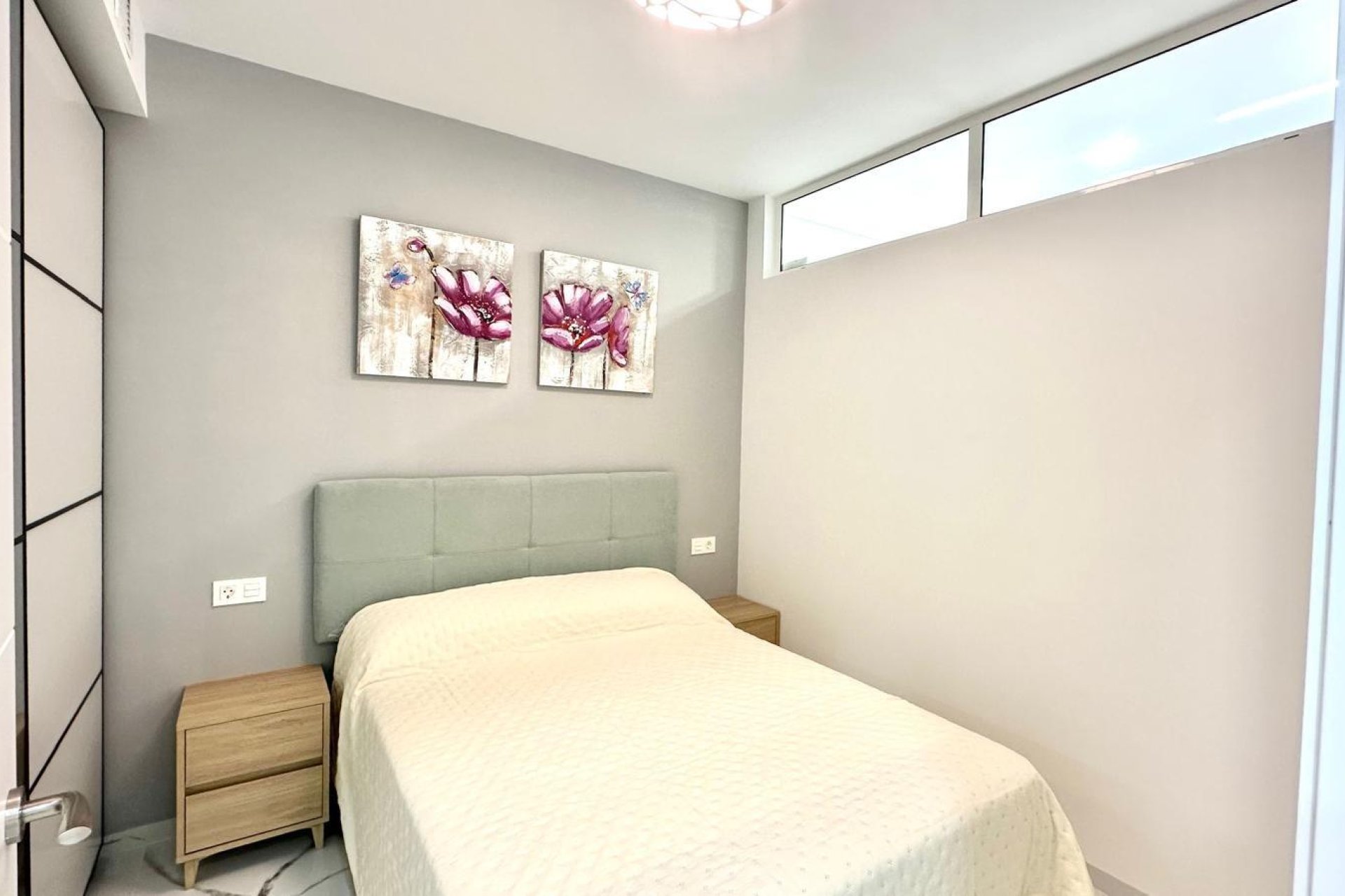 Herverkoop - Appartement -
Torrevieja - Playa del Cura