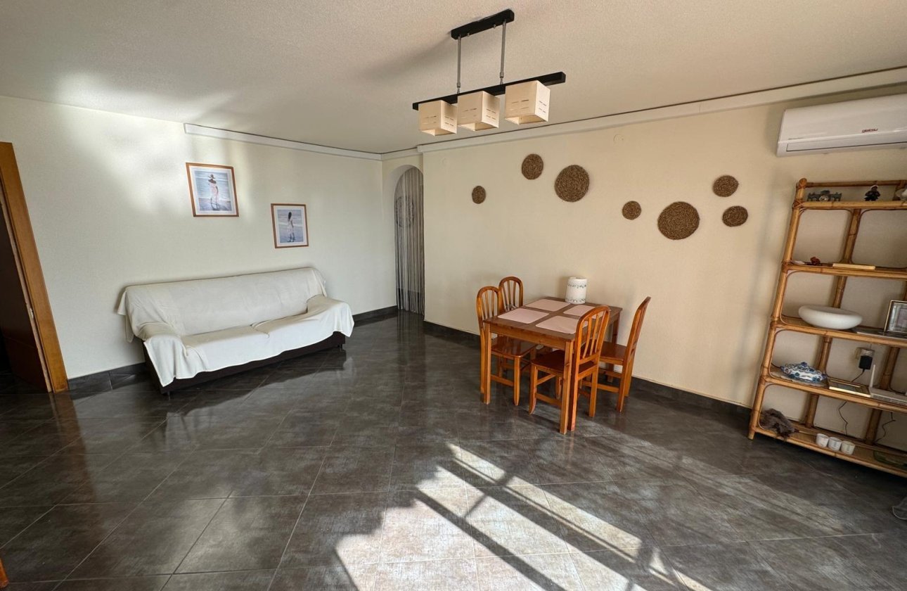 Herverkoop - Appartement -
Torrevieja - Playa del Cura