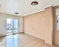 Herverkoop - Appartement -
Torrevieja - Playa del Cura