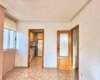 Herverkoop - Appartement -
Torrevieja - Playa del Cura