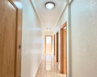 Herverkoop - Appartement -
Torrevieja - Playa del Cura