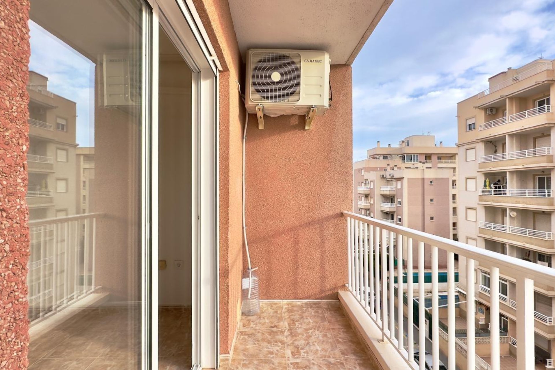 Herverkoop - Appartement -
Torrevieja - Playa del Cura