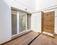 Herverkoop - Appartement -
Torrevieja - Playa del Cura