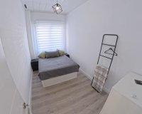 Herverkoop - Appartement -
Torrevieja - Playa del Cura