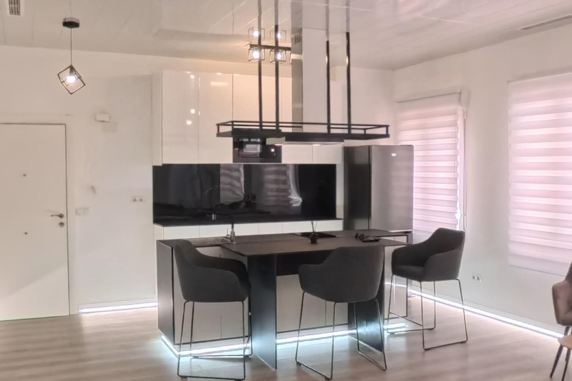 Herverkoop - Appartement -
Torrevieja - Playa del Cura