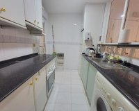 Herverkoop - Appartement -
Torrevieja - Playa del Cura
