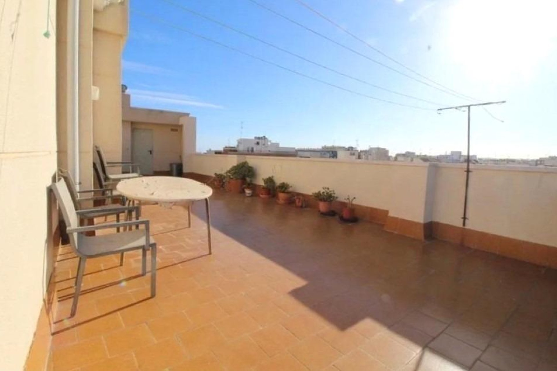 Herverkoop - Appartement -
Torrevieja - Playa del Cura