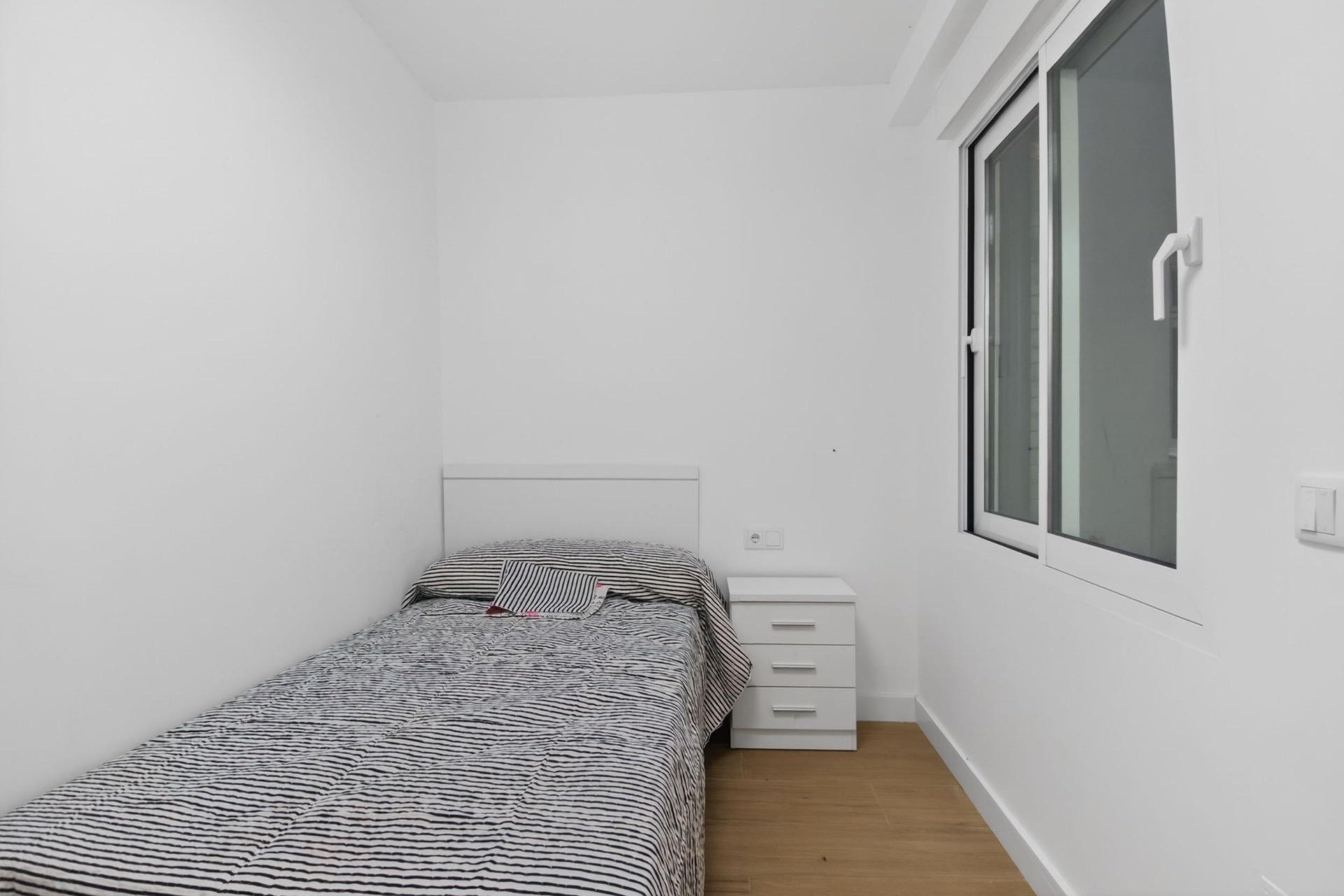 Herverkoop - Appartement -
Torrevieja - Playa del Cura