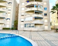 Herverkoop - Appartement -
Torrevieja - Playa del Cura