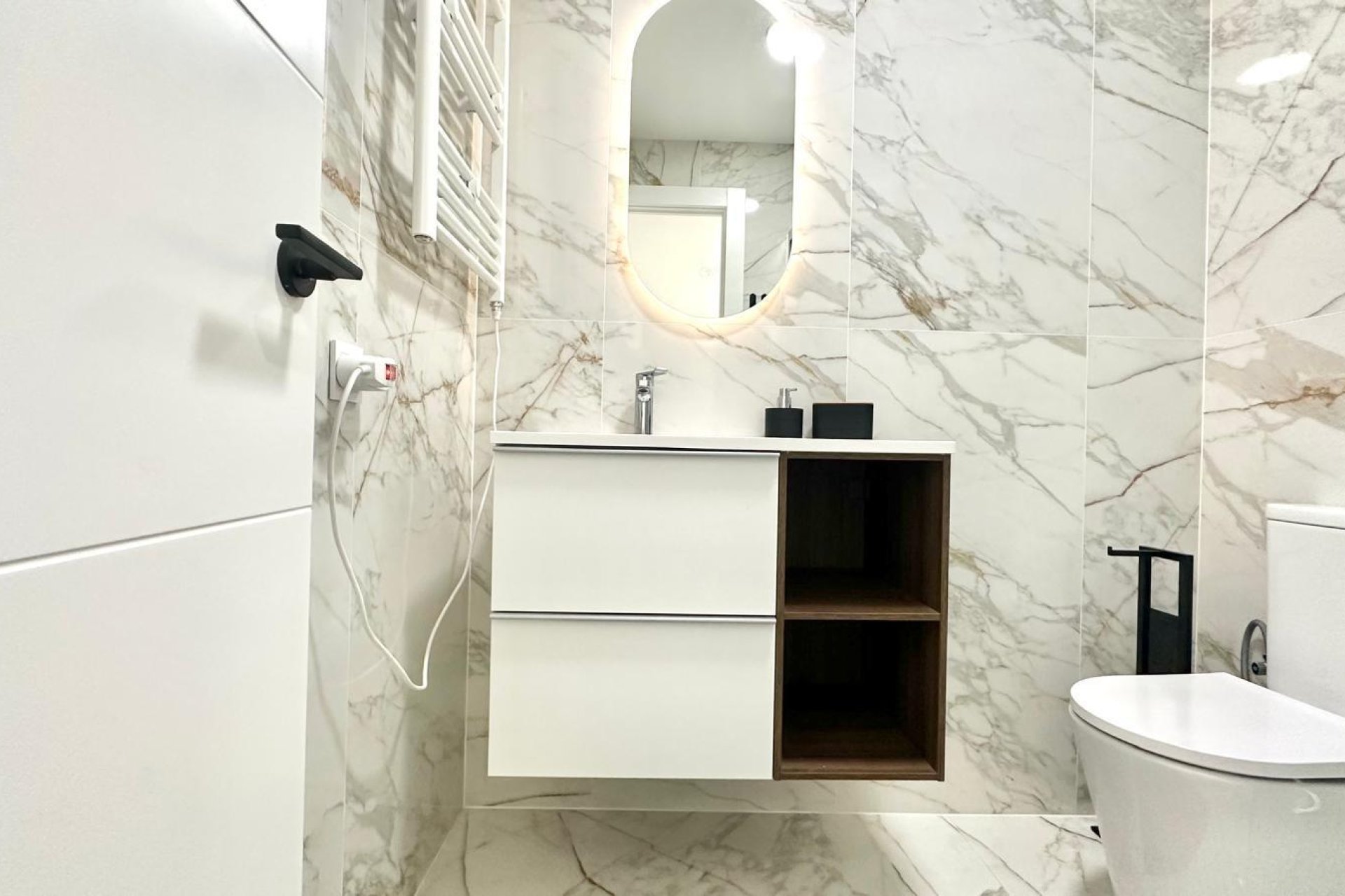 Herverkoop - Appartement -
Torrevieja - Playa del Cura