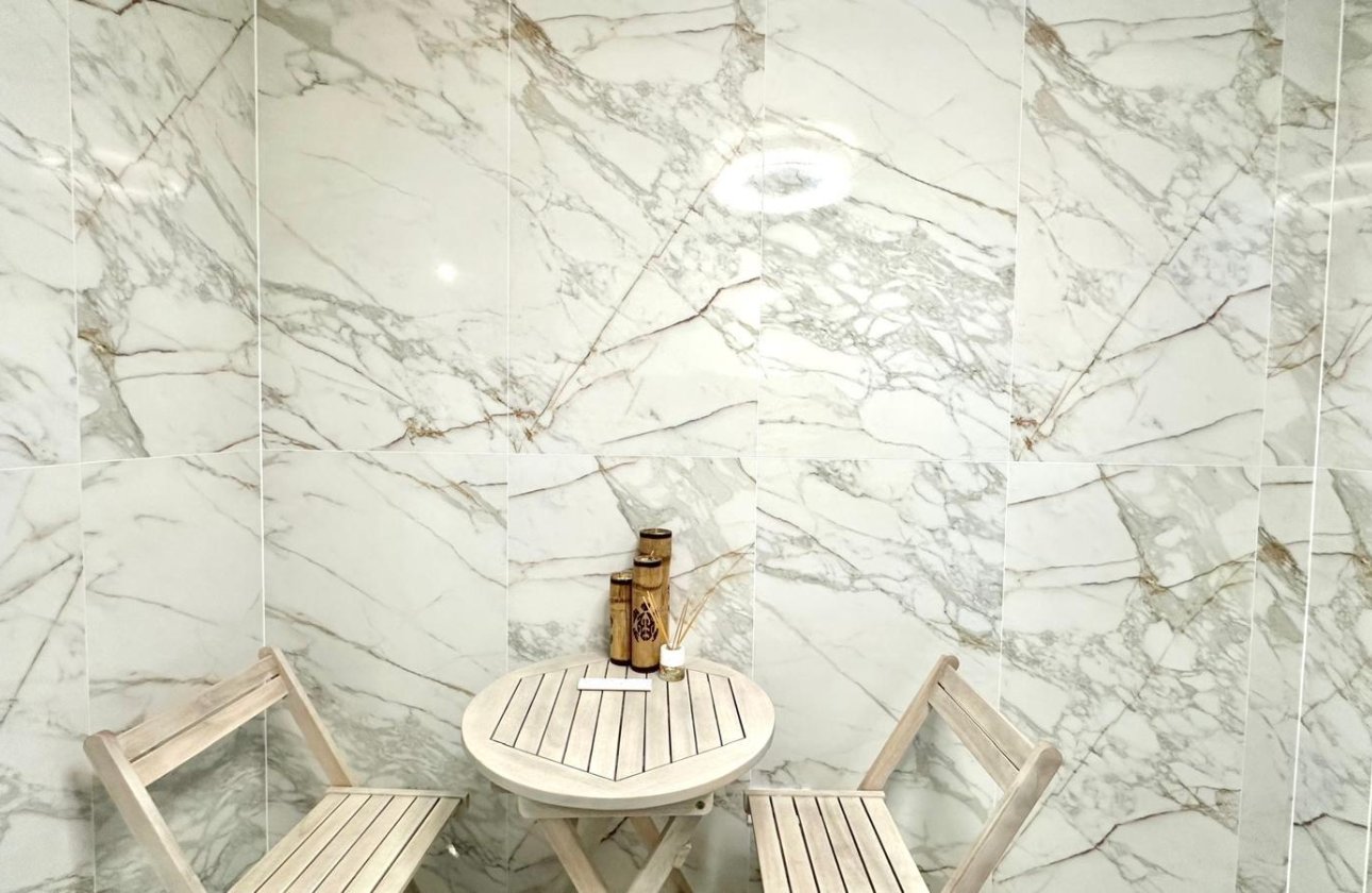 Herverkoop - Appartement -
Torrevieja - Playa del Cura