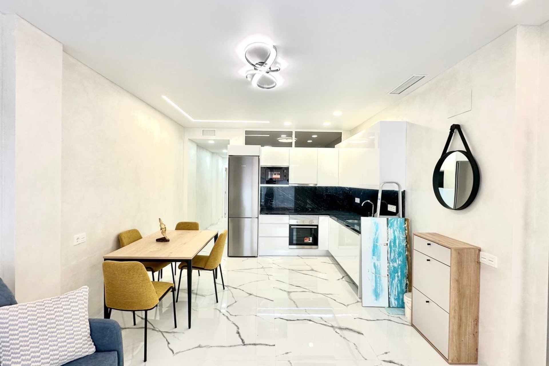 Herverkoop - Appartement -
Torrevieja - Playa del Cura