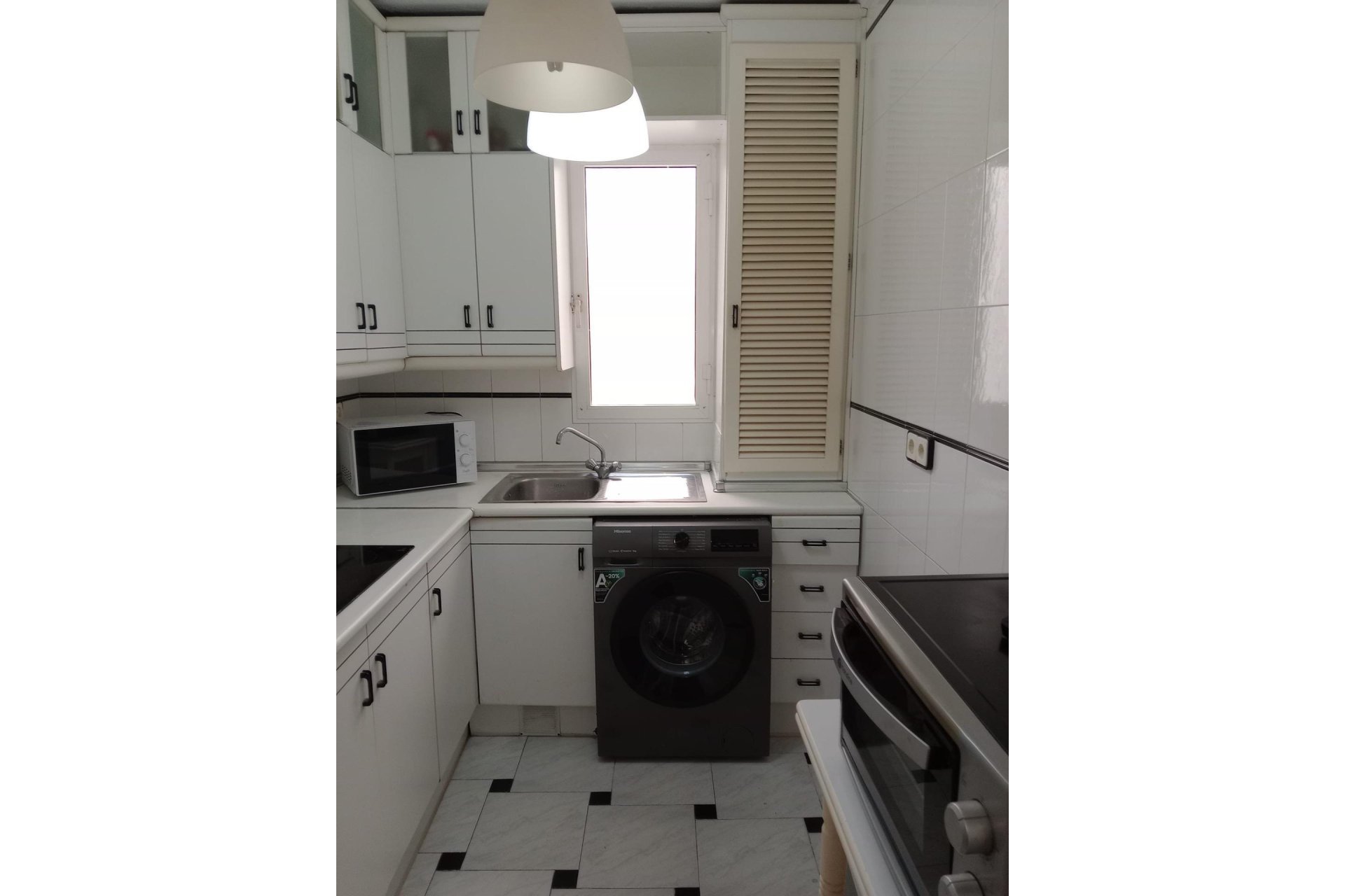 Herverkoop - Appartement -
Torrevieja - Playa del Cura