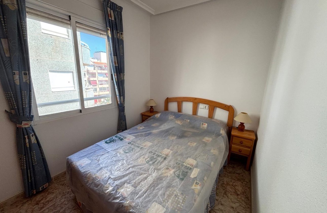 Herverkoop - Appartement -
Torrevieja - Playa del Cura