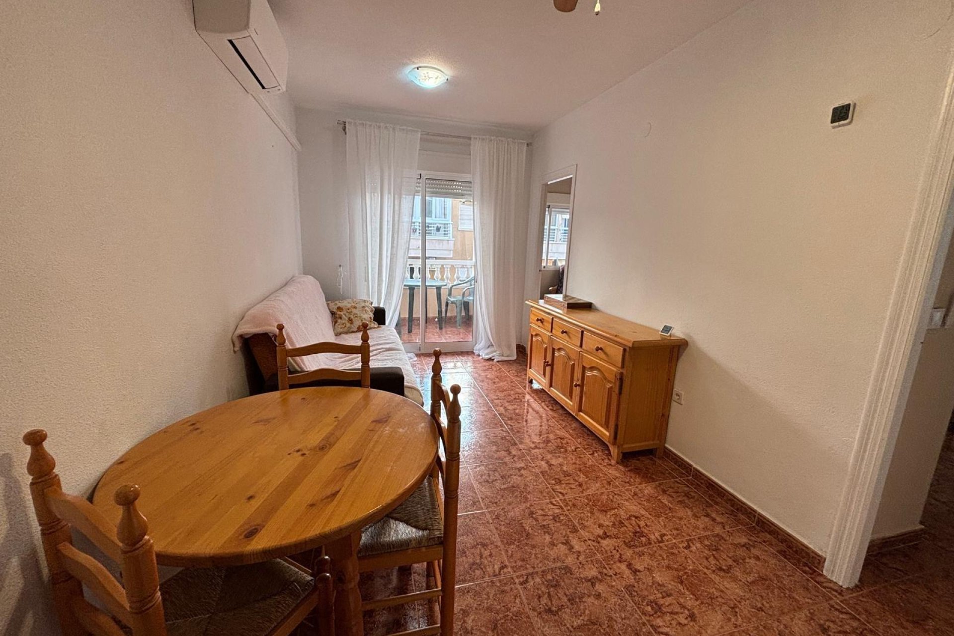 Herverkoop - Appartement -
Torrevieja - Playa del Cura