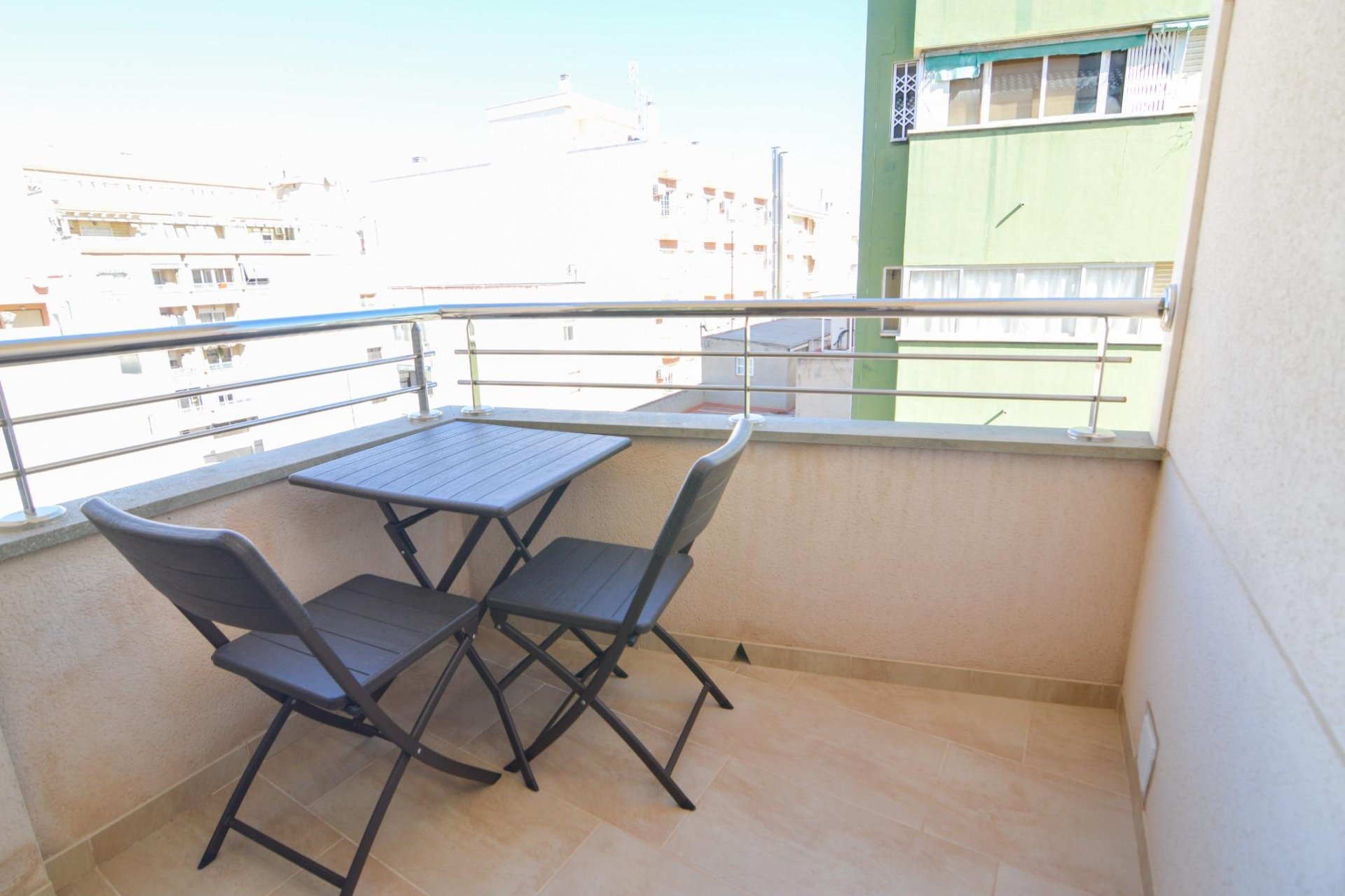 Herverkoop - Appartement -
Torrevieja - Playa del Cura