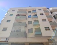 Herverkoop - Appartement -
Torrevieja - Playa del Cura