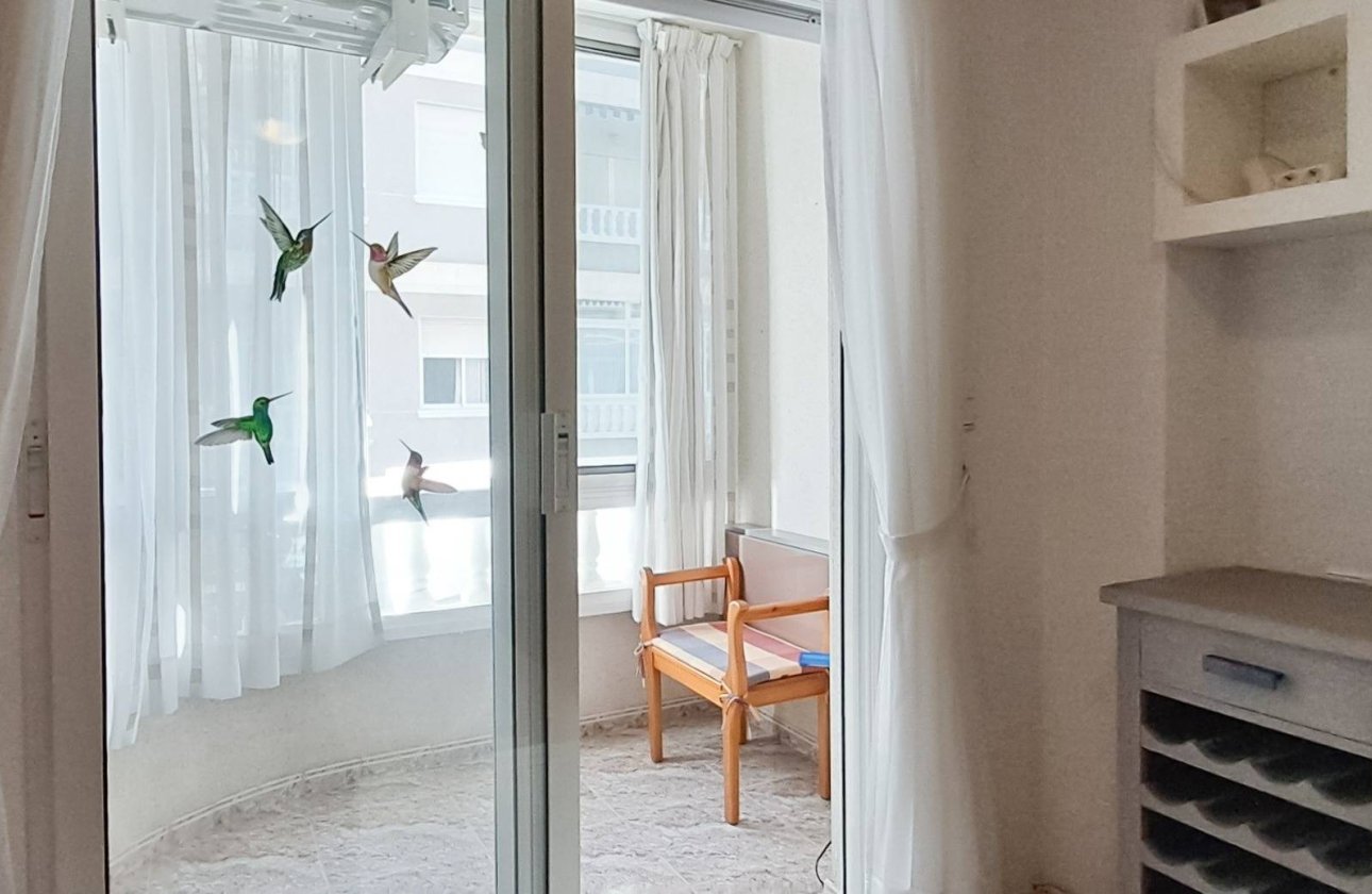 Herverkoop - Appartement -
Torrevieja - Playa del Cura