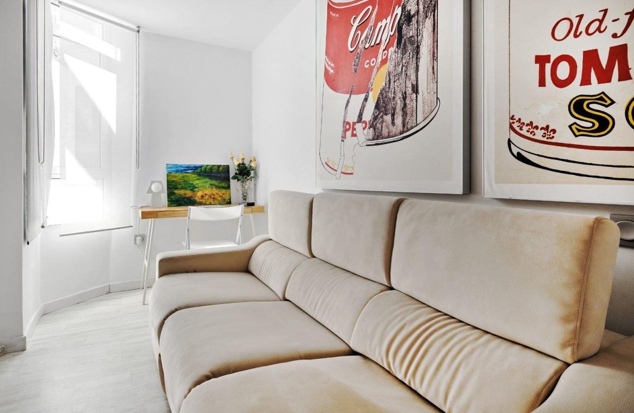 Herverkoop - Appartement -
Torrevieja - Playa del Cura