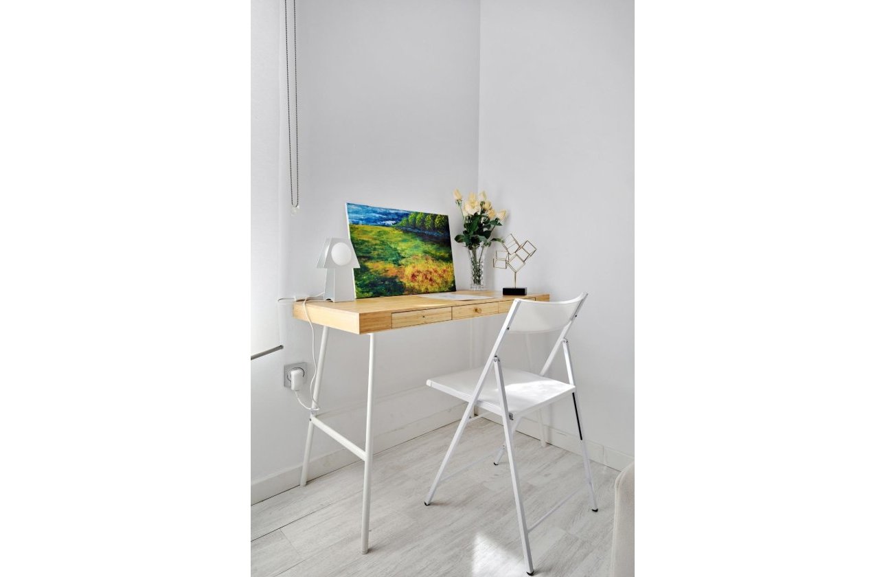 Herverkoop - Appartement -
Torrevieja - Playa del Cura