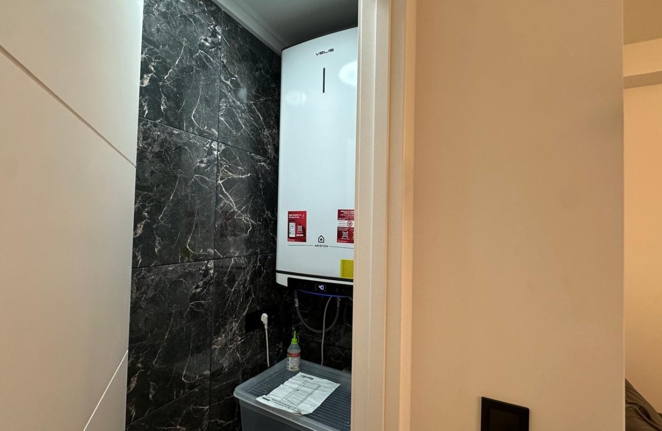 Herverkoop - Appartement -
Torrevieja - Playa del Cura