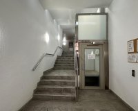 Herverkoop - Appartement -
Torrevieja - Playa del Cura