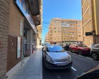Herverkoop - Appartement -
Torrevieja - Playa del Cura