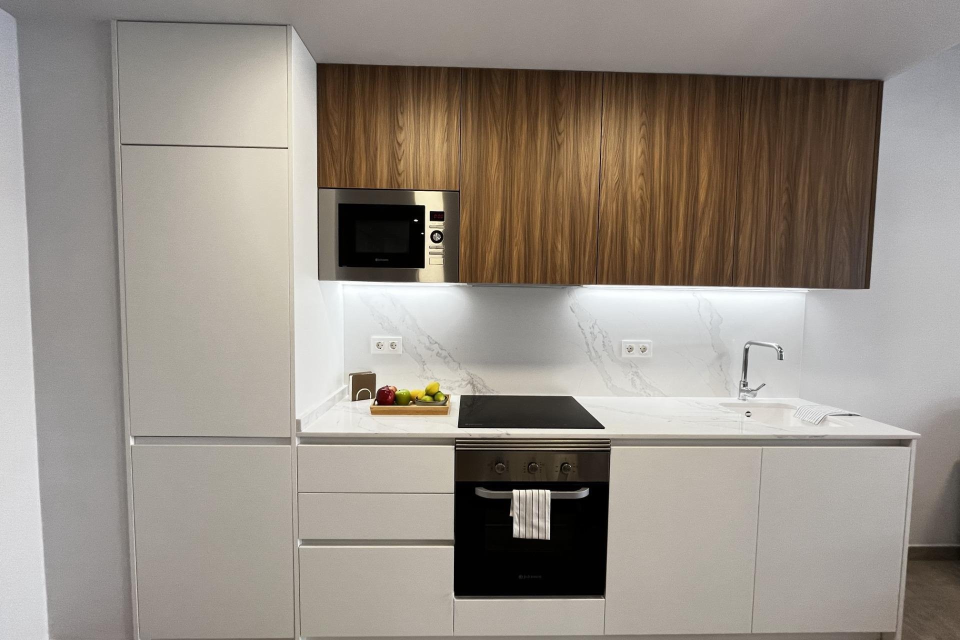 Herverkoop - Appartement -
Torrevieja - Playa del Cura