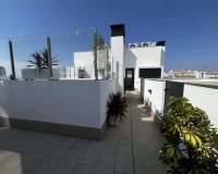 Herverkoop - Appartement -
Torrevieja - Playa del Cura