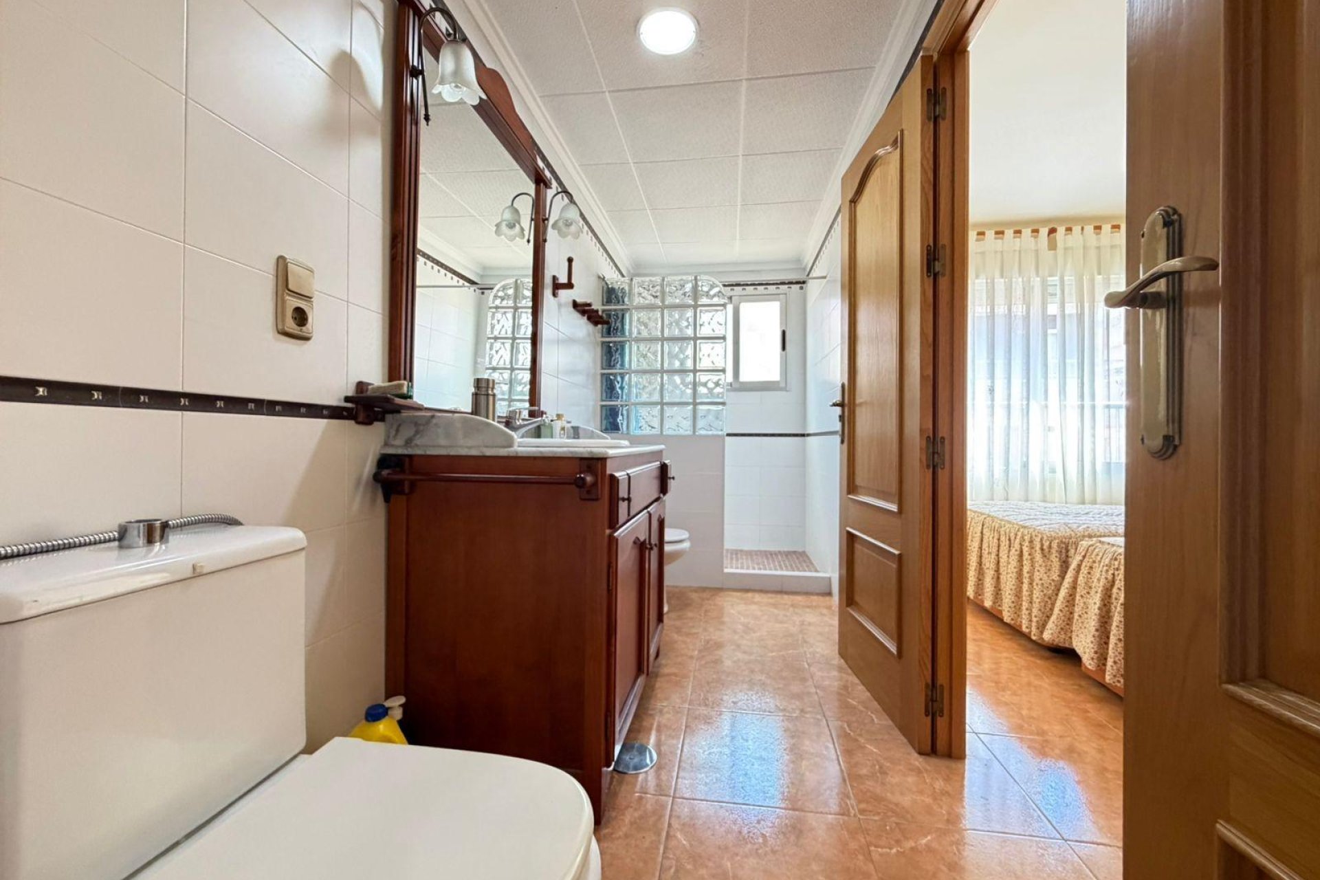 Herverkoop - Appartement -
Torrevieja - Playa del Cura