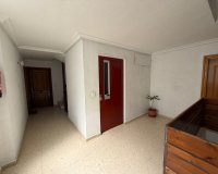 Herverkoop - Appartement -
Torrevieja - Playa del Cura