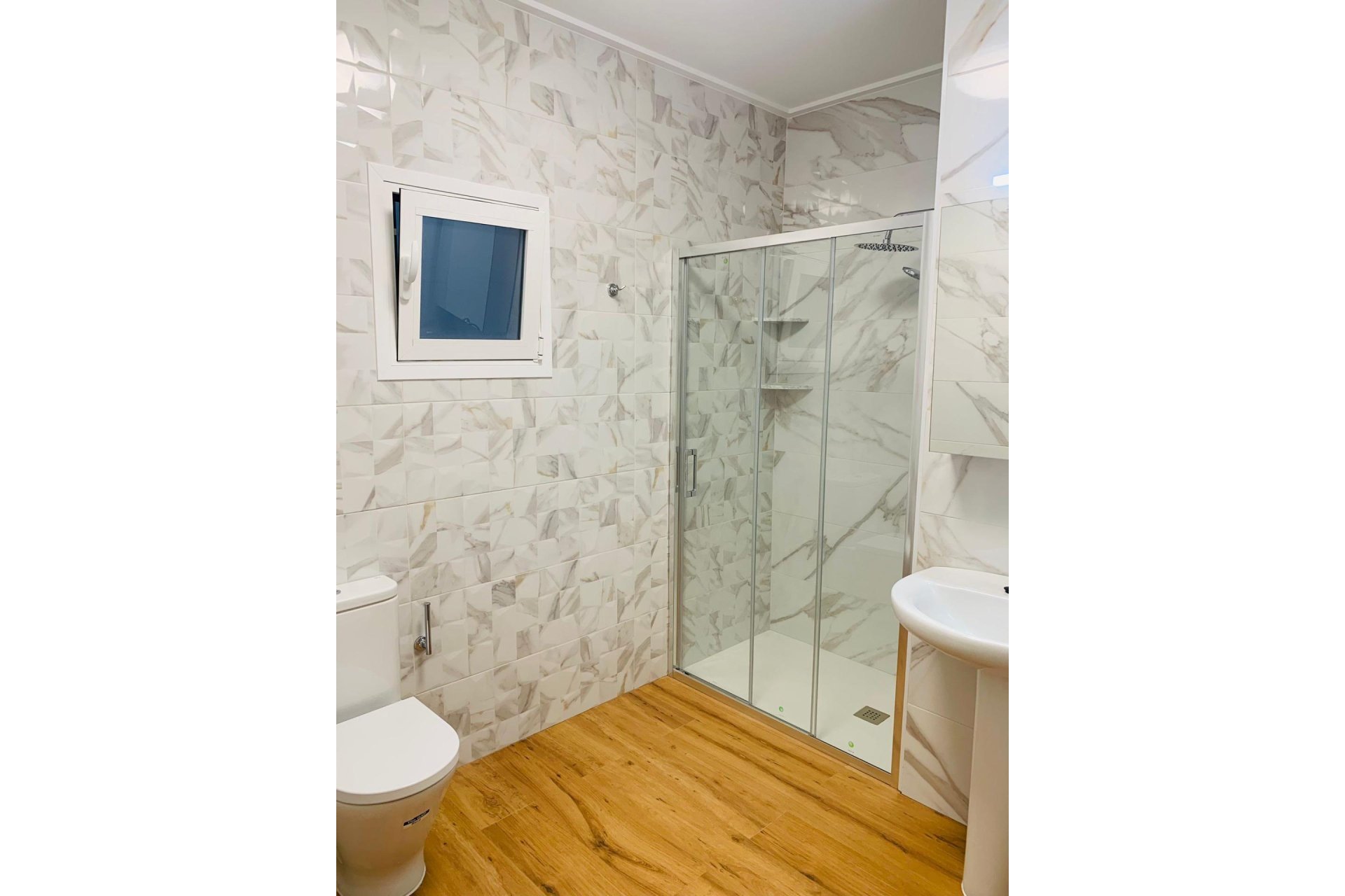 Herverkoop - Appartement -
Torrevieja - Playa del Cura