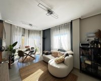 Herverkoop - Appartement -
Torrevieja - Playa del Cura