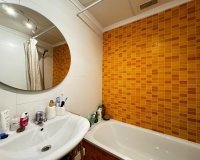 Herverkoop - Appartement -
Torrevieja - Playa del Cura