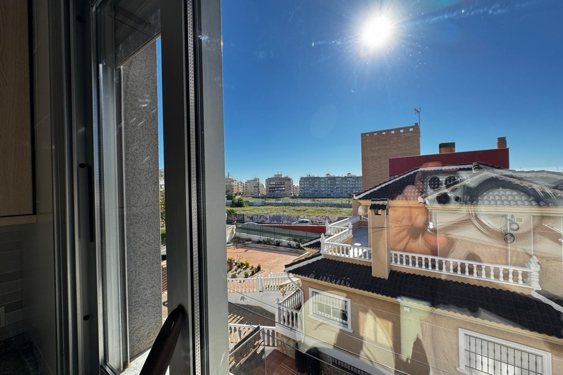 Herverkoop - Appartement -
Torrevieja - Playa del Cura