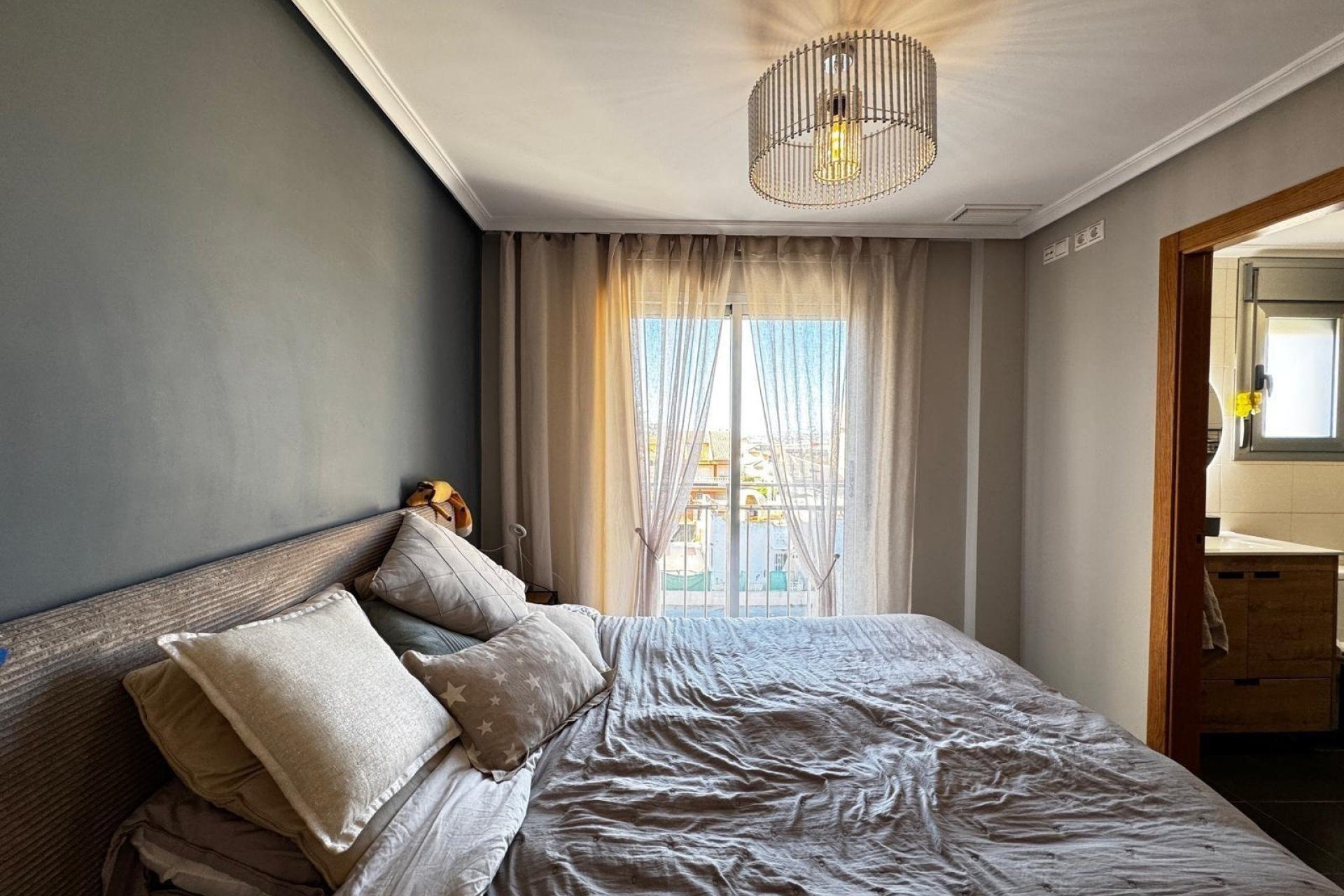 Herverkoop - Appartement -
Torrevieja - Playa del Cura