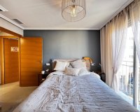 Herverkoop - Appartement -
Torrevieja - Playa del Cura